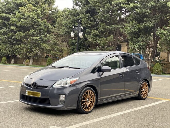 Toyota Prius 2010, 215,000 km - 1.8 l - Bakı