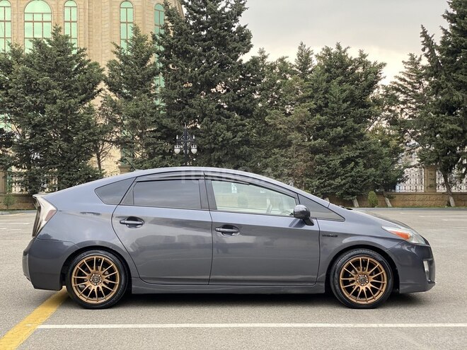 Toyota Prius 2010, 215,000 km - 1.8 l - Bakı