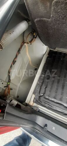 Mercedes E 240 1999, 221,000 km - 2.4 l - Gəncə