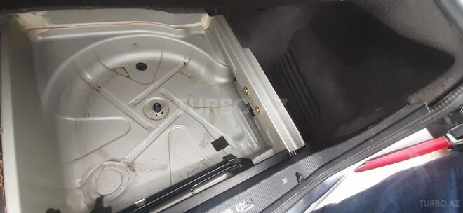 Mercedes E 240 1999, 221,000 km - 2.4 l - Gəncə