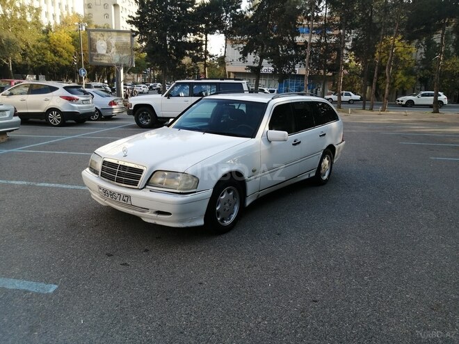 Mercedes C 240 1998, 348,000 km - 2.4 l - Bakı