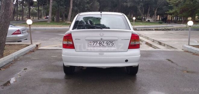 Opel Astra 2005, 250,000 km - 1.4 l - Bakı