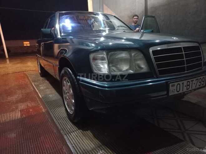 Mercedes E 220 1995, 215,000 km - 2.0 l - Astara