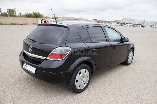 Opel Astra 2005, 176,000 km - 1.4 l - Bakı