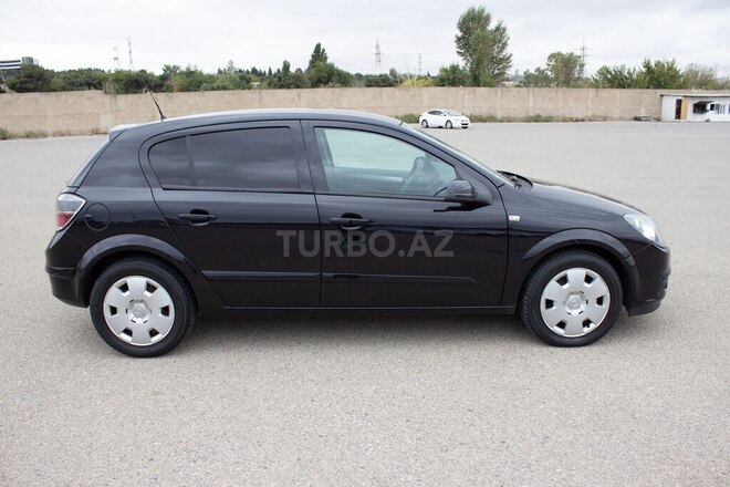 Opel Astra 2005, 176,000 km - 1.4 l - Bakı