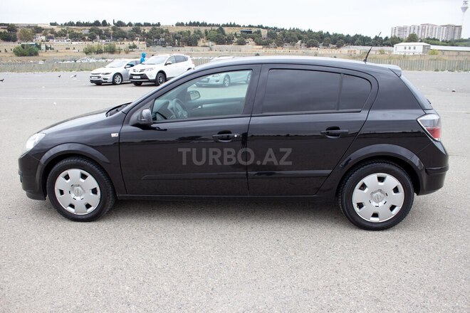 Opel Astra 2005, 176,000 km - 1.4 l - Bakı