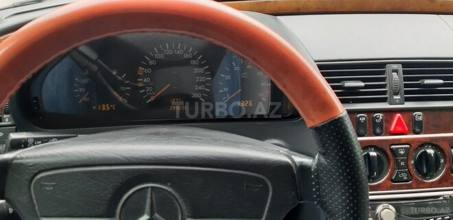 Mercedes C 240 1998, 264,000 km - 2.4 l - Sumqayıt