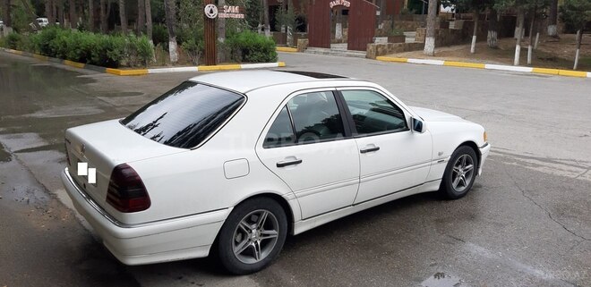 Mercedes C 240 1998, 264,000 km - 2.4 l - Sumqayıt