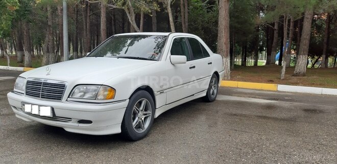 Mercedes C 240 1998, 264,000 km - 2.4 l - Sumqayıt
