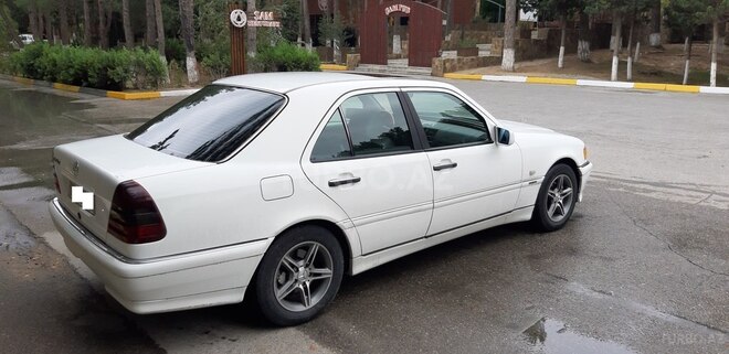 Mercedes C 240 1998, 264,000 km - 2.4 l - Sumqayıt