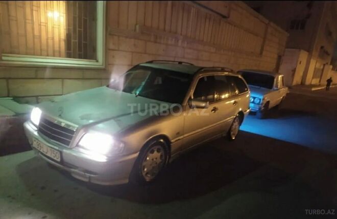 Mercedes C 220 1998, 353,647 km - 2.2 l - Bakı