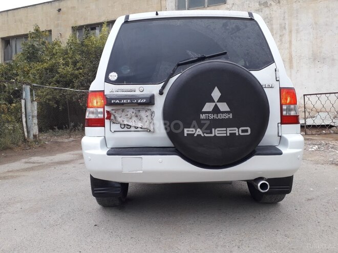 Mitsubishi Pajero io 2001, 350,000 km - 2.0 л - Bakı