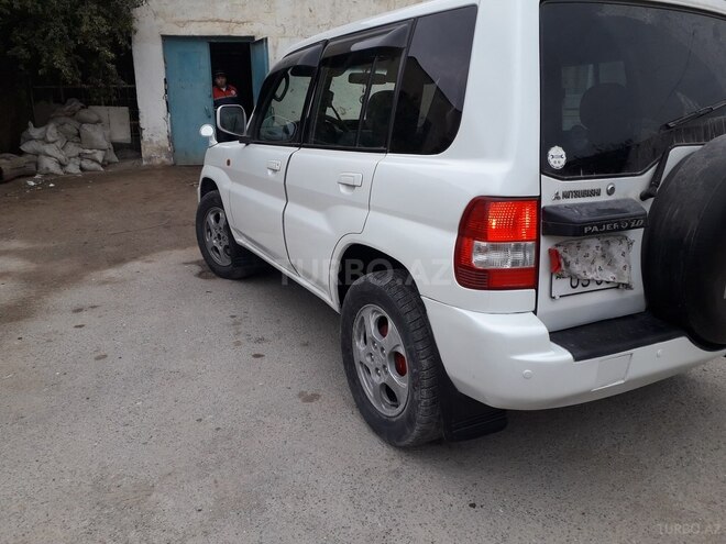 Mitsubishi Pajero io 2001, 350,000 km - 2.0 л - Bakı