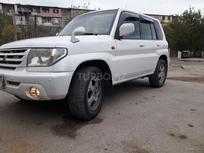 Mitsubishi Pajero io 2001, 350,000 km - 2.0 л - Bakı