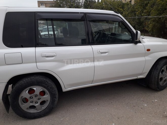 Mitsubishi Pajero io 2001, 350,000 km - 2.0 л - Bakı