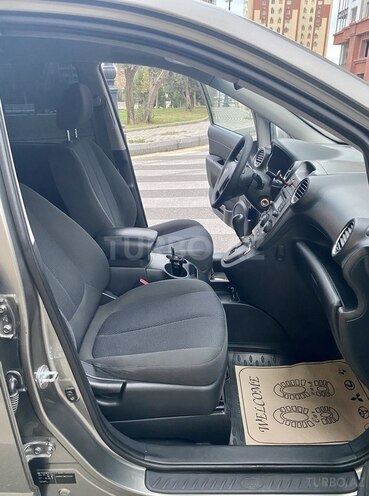 Kia Carens 2011, 179,000 km - 2.0 л - Bakı