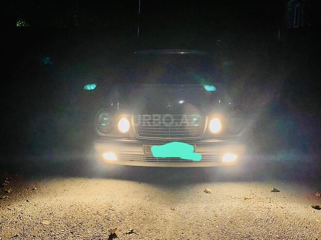 Mercedes E 240 1997, 334,000 km - 2.4 l - Zaqatala
