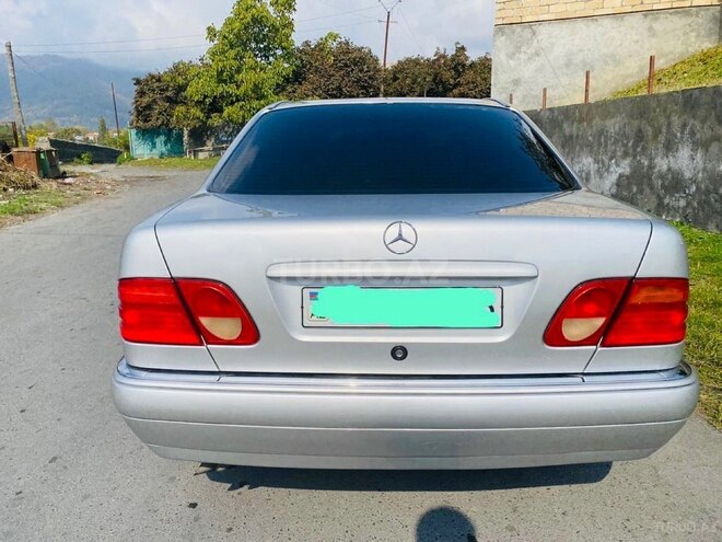 Mercedes E 240 1997, 334,000 km - 2.4 l - Zaqatala