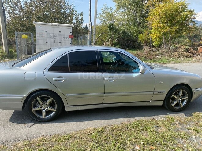 Mercedes E 240 1997, 334,000 km - 2.4 l - Zaqatala