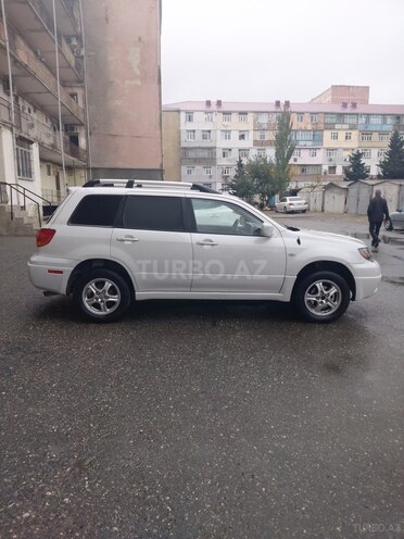 Mitsubishi Outlander 2002, 333,689 km - 2.4 l - Sumqayıt
