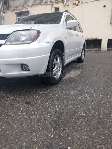 Mitsubishi Outlander 2002, 333,689 km - 2.4 l - Sumqayıt
