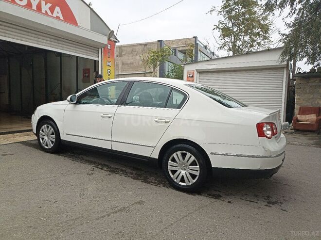 Volkswagen Passat 2005, 203,000 km - 2.0 l - Bakı