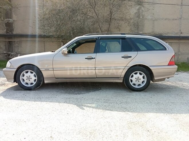 Mercedes C 220 1998, 407,000 km - 2.2 l - Sumqayıt
