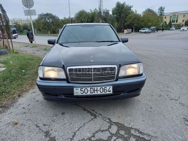 Mercedes C 220 2000, 324,745 km - 2.2 л - Sumqayıt