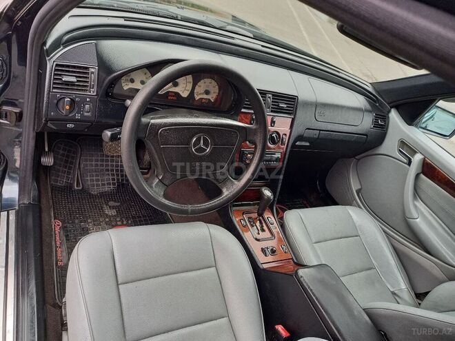 Mercedes C 220 2000, 324,745 km - 2.2 л - Sumqayıt