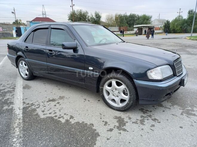 Mercedes C 220 2000, 324,745 km - 2.2 л - Sumqayıt