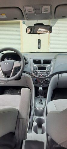 Hyundai Accent 2016, 135,000 km - 1.6 l - Bakı