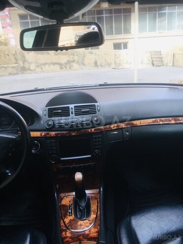 Mercedes E 320 2004, 290,000 km - 3.2 l - Bakı