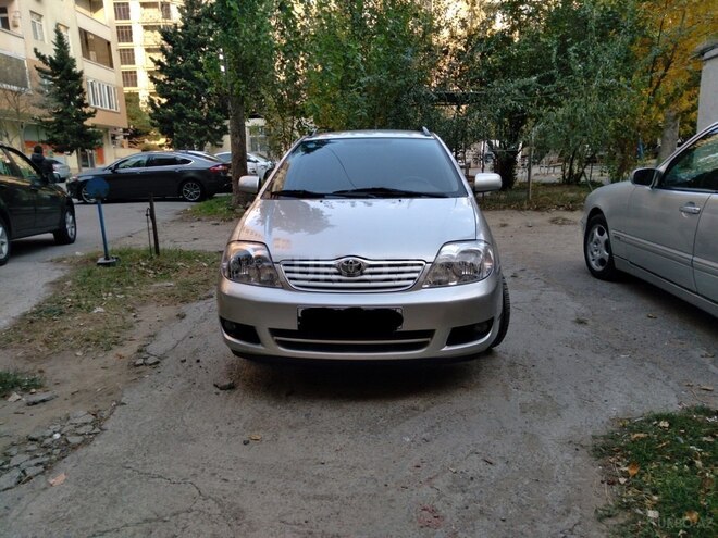 Toyota Corolla 2016, 200,000 km - 1.4 l - Bakı
