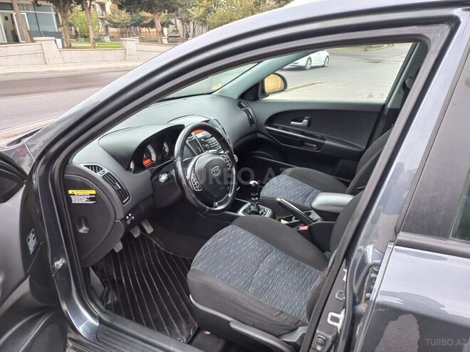 Kia Ceed 2009, 166,000 km - 1.6 l - Bakı