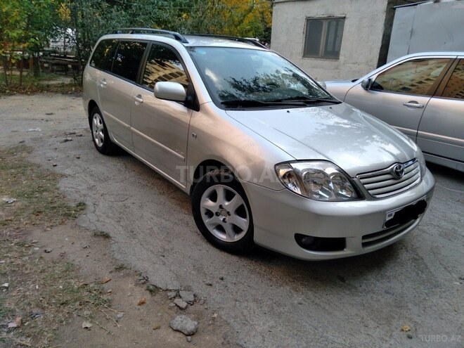 Toyota Corolla 2016, 200,000 km - 1.4 l - Bakı