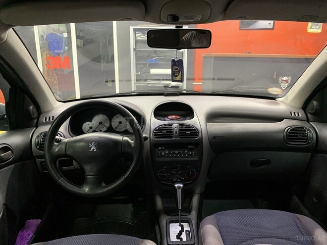 Peugeot 206 2004, 232,000 km - 1.4 l - Bakı