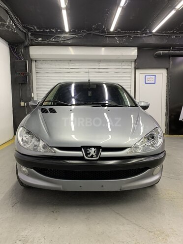Peugeot 206 2004, 232,000 km - 1.4 l - Bakı