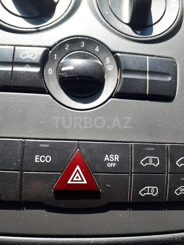 Mercedes Vito 111 2010, 240,000 km - 2.2 л - Bakı