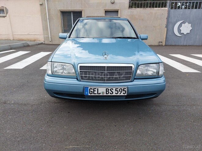 Mercedes C 220 1995, 352,444 km - 2.2 l - Bakı