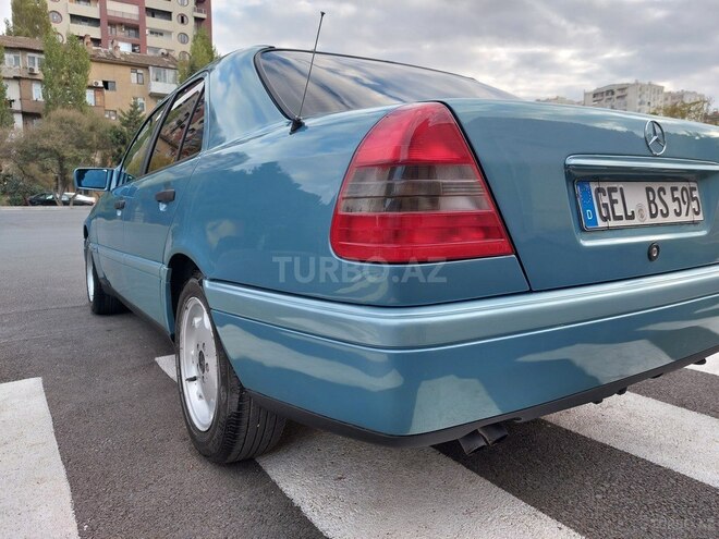 Mercedes C 220 1995, 352,444 km - 2.2 l - Bakı