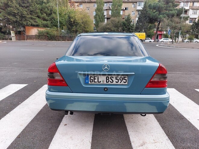 Mercedes C 220 1995, 352,444 km - 2.2 l - Bakı