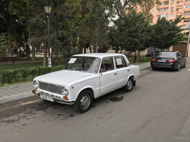 LADA (VAZ) 21011 1979, 30,000 km - 1.5 l - Bakı