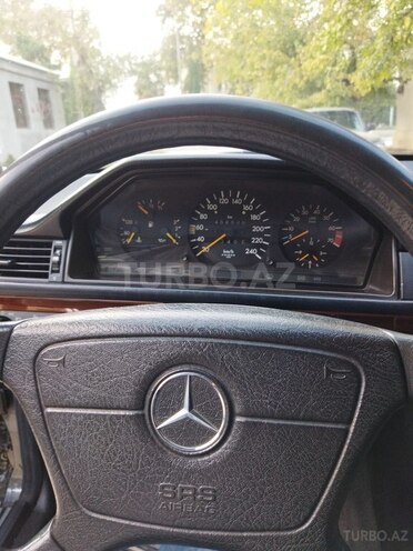 Mercedes E 220 1993, 458,000 km - 2.2 l - Gəncə