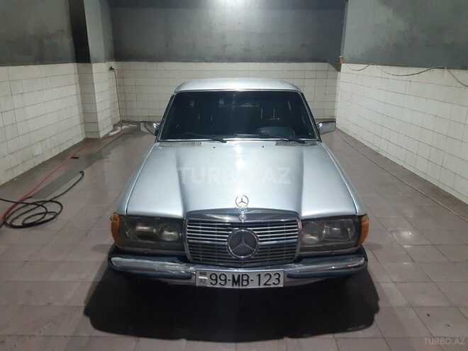 Mercedes  1980, 206,300 km - 2.8 l - Bakı