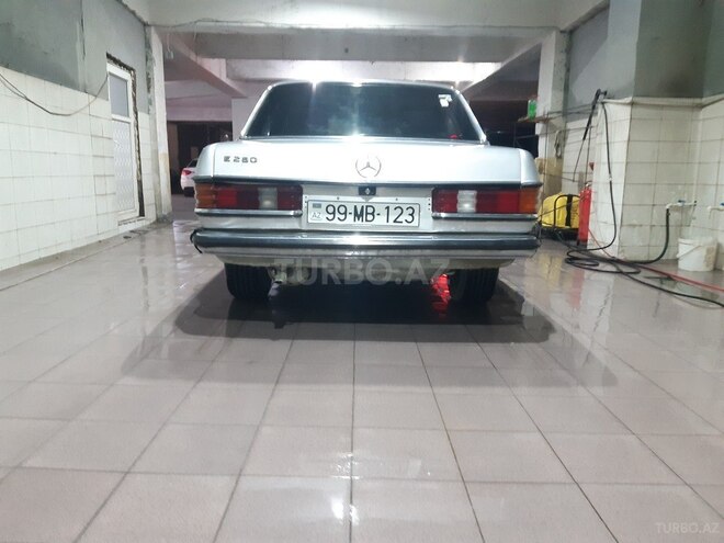 Mercedes  1980, 206,300 km - 2.8 l - Bakı