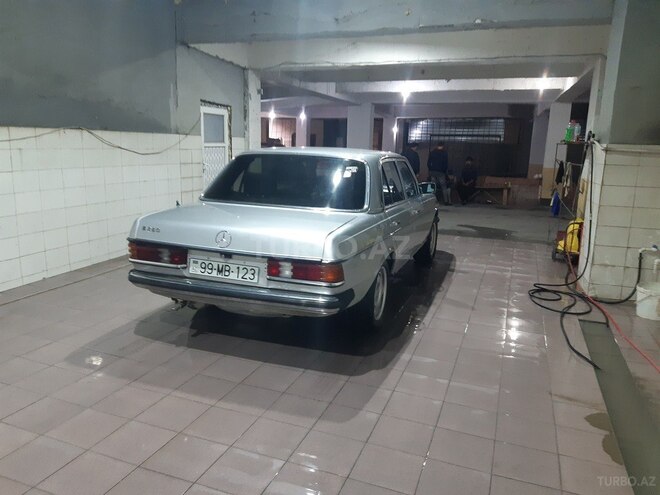 Mercedes  1980, 206,300 km - 2.8 l - Bakı