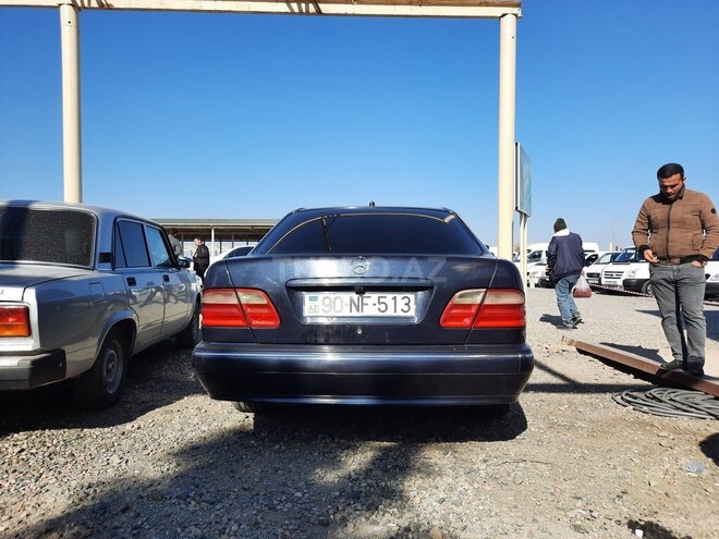 Mercedes E 200 2002, 189,000 km - 2.0 л - Gəncə