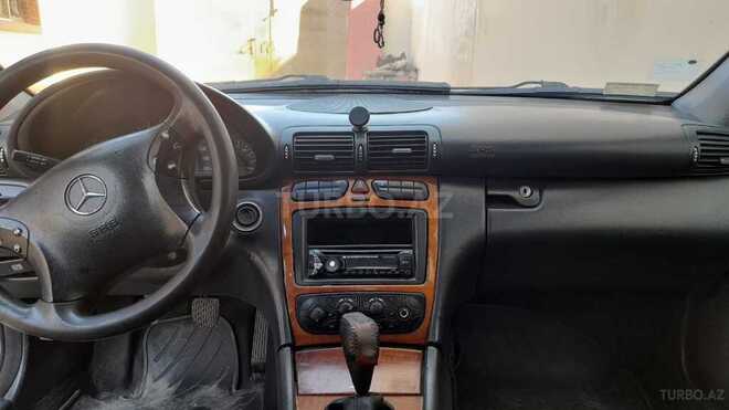 Mercedes C 240 2001, 295,000 km - 2.6 l - Bakı