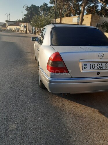 Mercedes C 220 1995, 378,000 km - 2.2 л - Biləsuvar