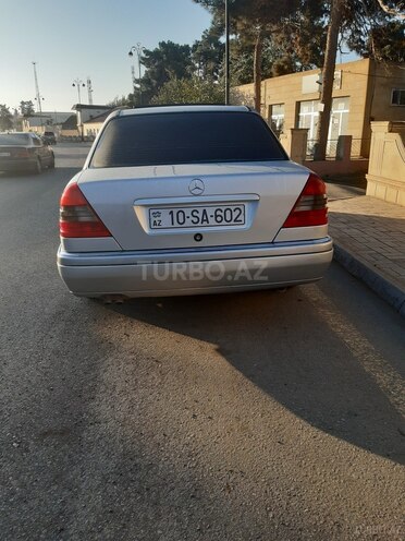 Mercedes C 220 1995, 378,000 km - 2.2 л - Biləsuvar